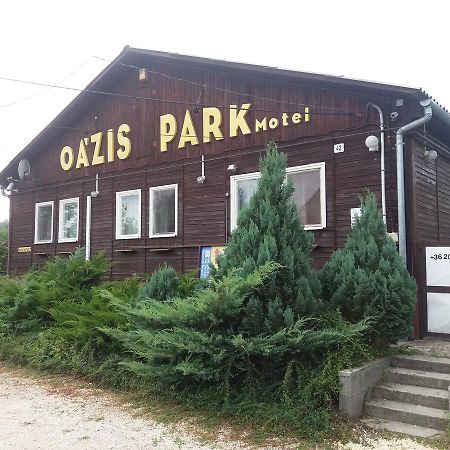 Oazis Park Motel Rackeve Luaran gambar